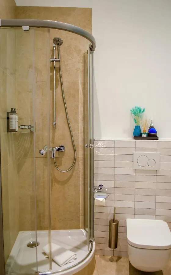 Homely Stay Studio 2 - Modern Self-Check-In Room In 뮌헨 아파트